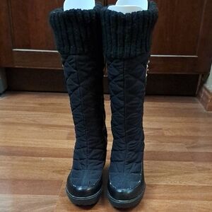 Guess size 6 Black Quilted Tall Boots with Knit Cuff